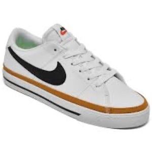 Women’s Size 9 Nike Court Legacy Shoes